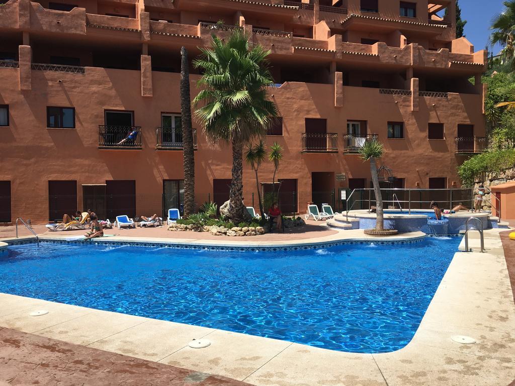 Royal Suites Marbella Benahavis Exterior photo